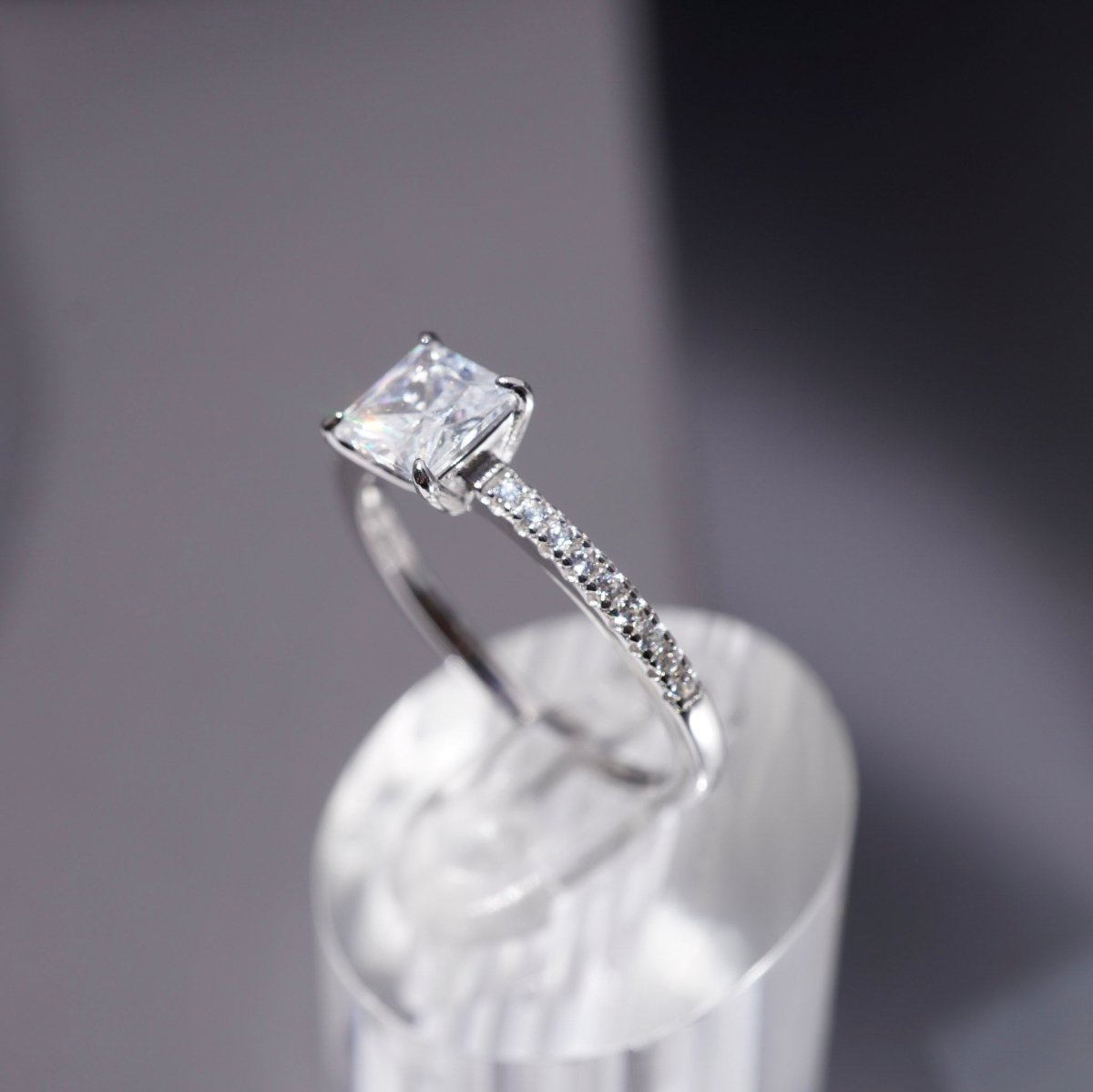 Anillo Destello Princesa – Plata 925 con Zirconia Corte Princesa
