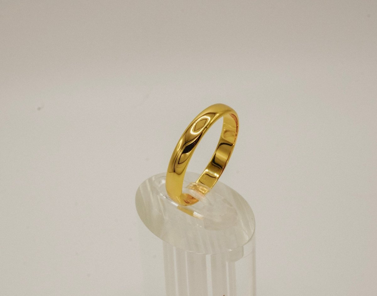 Anillo "Dorado Clásico" en Plata 925 con Baño de Oro 18K – Banda Clásica 4 mm
