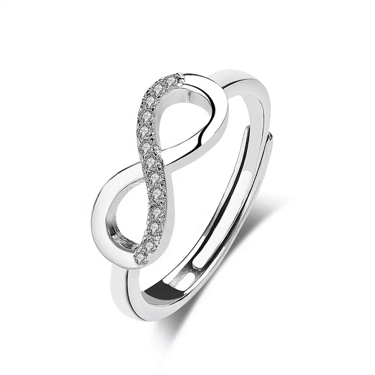 Anillo en forma de Infinito, Material Plata 925 y Zirconias