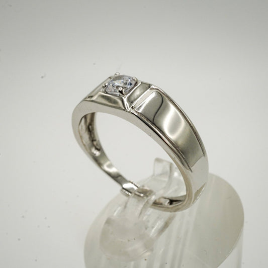 💍 Anillo “Esencia Firme” – Plata 925 con Zirconia Cúbica