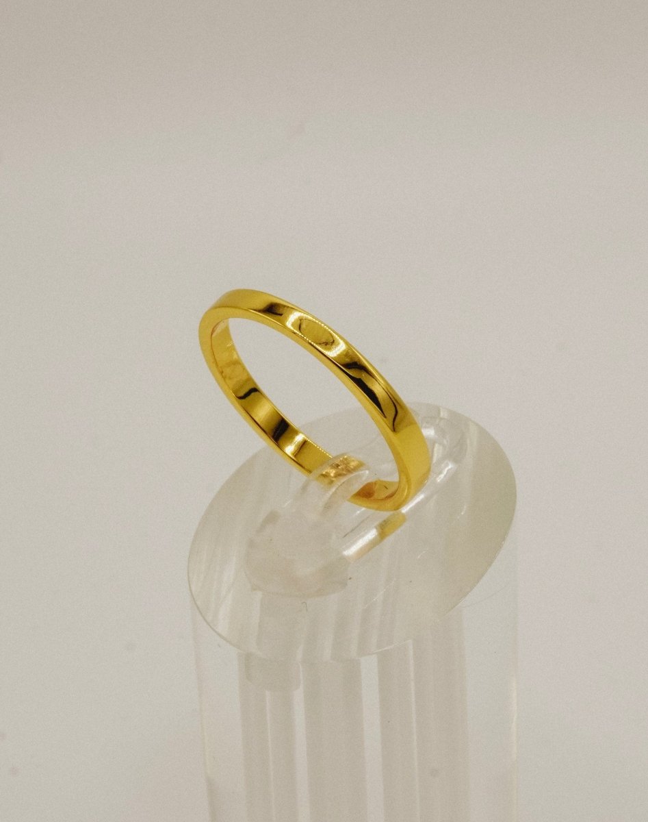 Anillo "Esencial Dorado" – Plata 925 con Baño de Oro 18K