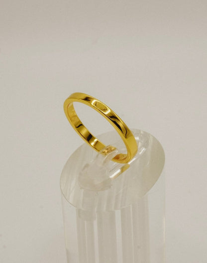 Anillo "Esencial Dorado" – Plata 925 con Baño de Oro 18K