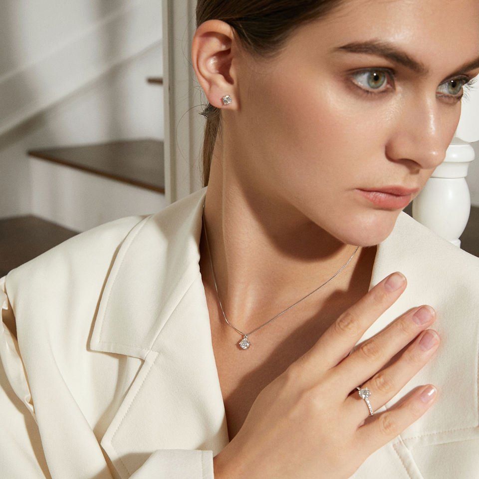 Anillo Esplendor Eterno en Plata 925 con Moissanite de 6 mm