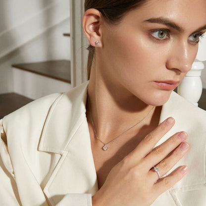 Anillo Esplendor Eterno en Plata 925 con Moissanite de 6 mm