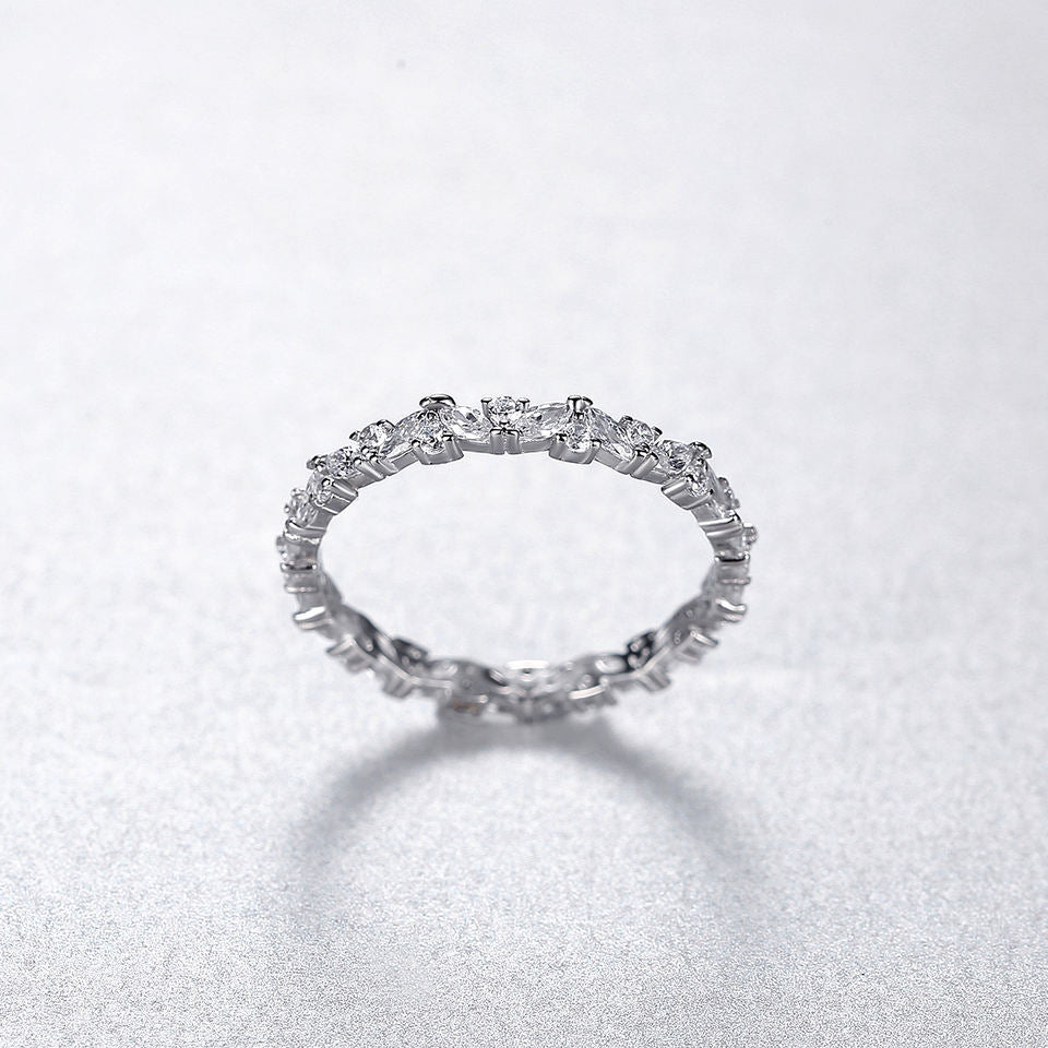 Anillo "Eterno Resplandor" en Plata 925 con Zirconias Cúbicas