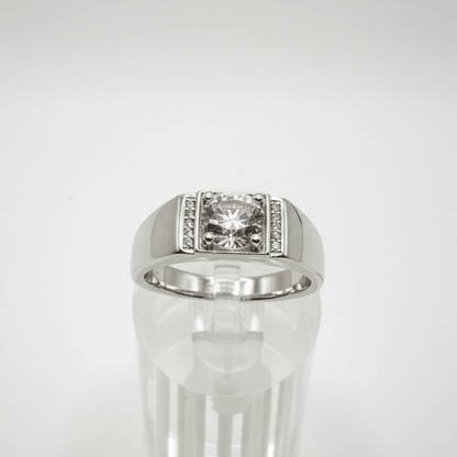 💍 Anillo “Fuerza Brillante” – Plata 925 con Moissanite Central