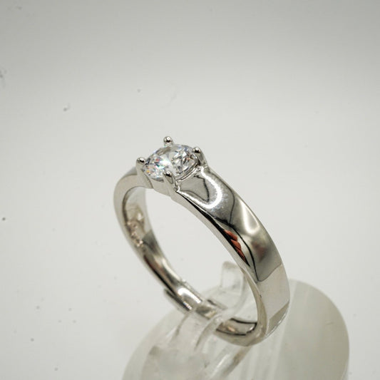 💍 Anillo “Fuerza Interior” – Plata 925 con Zirconia Cúbica