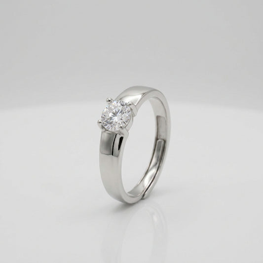 💍 Anillo “Fuerza Interior” – Plata 925 con Zirconia Cúbica
