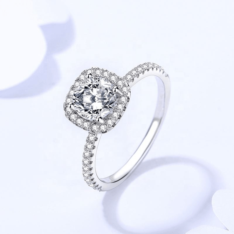 Anillo Halo Brillante en Plata 925 con Moissanite de 6.5 mm