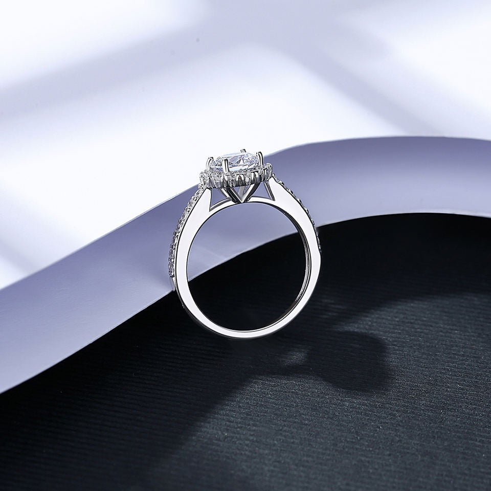 Anillo "Halo de Amor" en Plata 925 con Zirconia Cúbica