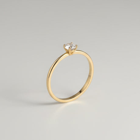 Anillo Luz Dorada, Solitario Clásico en Plata 925 con Baño de Oro 14K