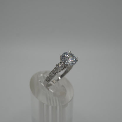 Anillo "Luz Eterna", Plata 925 con Zirconia Triple Brillante