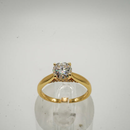 ✨ Anillo “Luz Infinita” – Moissanite Redondo en Plata 925 con Baño de Oro