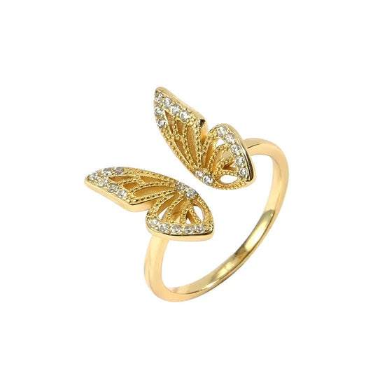 Anillo Mariposa. Plata 925 bañado en oro con zircones originales. Mezcla de tendencia y elegancia