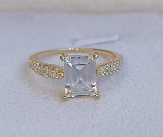 Anillo Material Plata 925 con baño de Oro de 14K Anillo de Lujo Mujer Anillo de corte esmeralda - Aurora Boré
