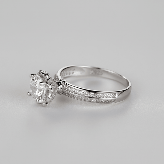 💍 Anillo Romántico en Plata 925 con Zirconia Central de 7 mm