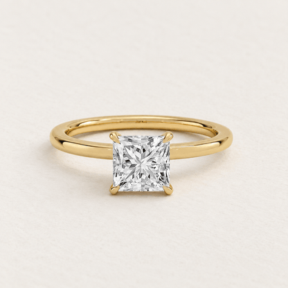 Anillo Solitario Corte Princesa en Plata 925 con Zirconia – Baño de Oro ó Rodio