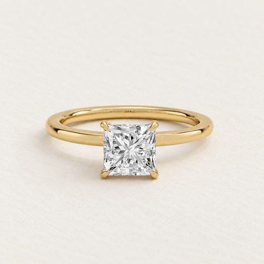 Anillo Solitario Corte Princesa en Plata 925 con Zirconia – Baño de Oro ó Rodio