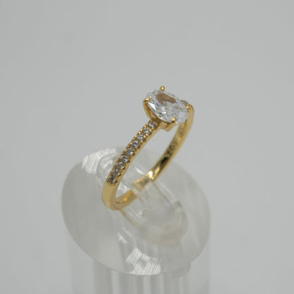 Anillo "Solitario Ovalado" en Plata 925 con Zirconias Cúbicas