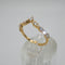 Anillo "V Dorado Luminoso" en Plata 925 con baño de Oro 18K