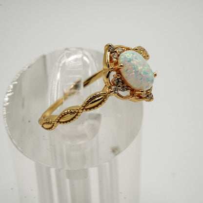 Anillo Vintage con diseño Infinito y Opalo