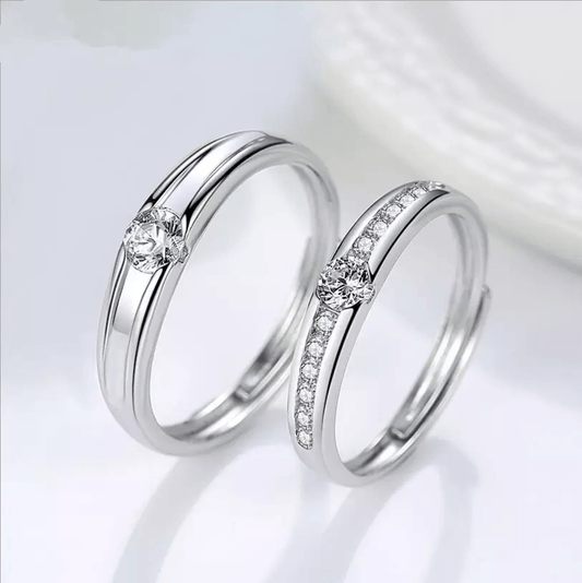 Anillos para parejas en plata 925 con zircónias cúbicas. Estilo moderno y elegante