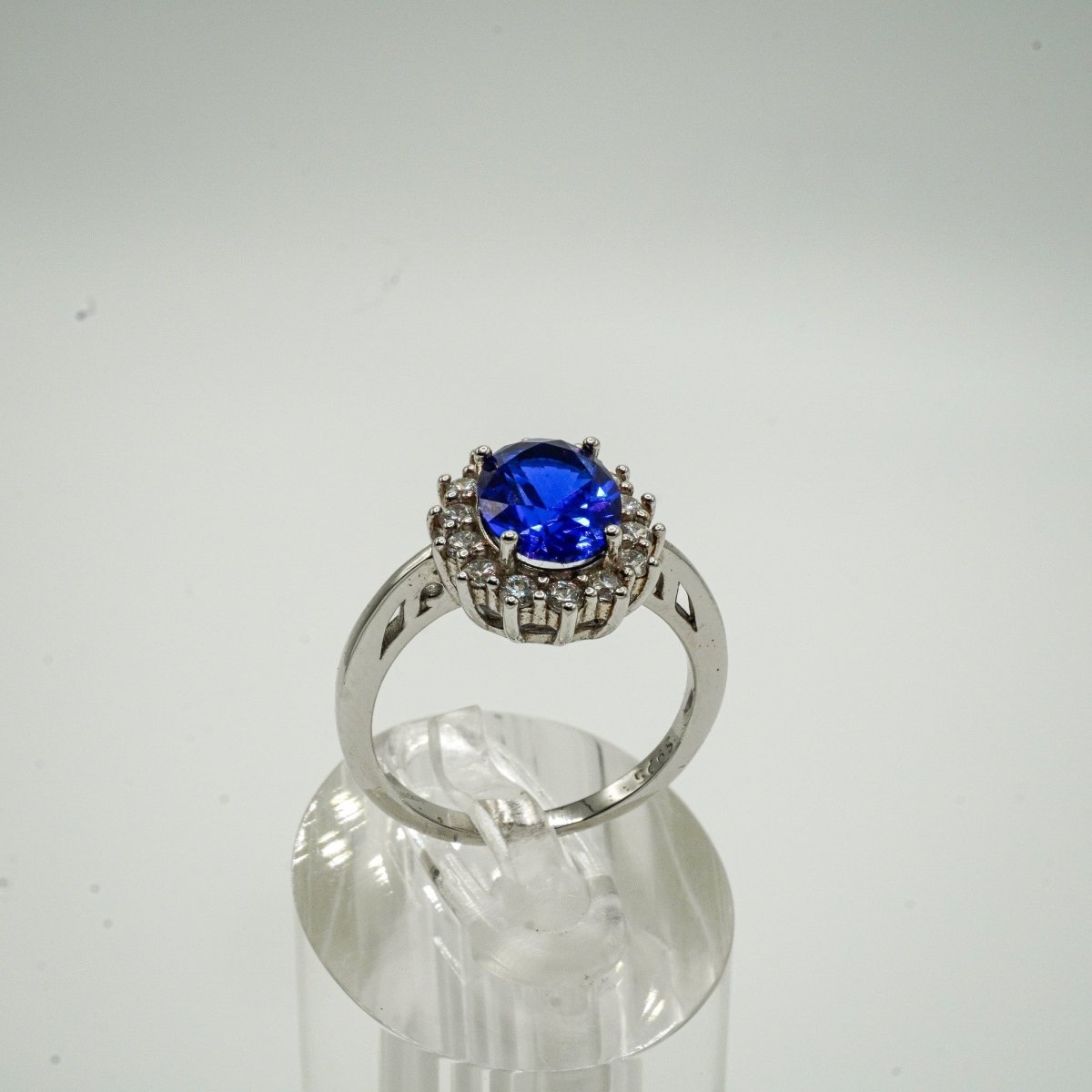 Anilo de Plata 925 con brillante piedra ovalada Azul