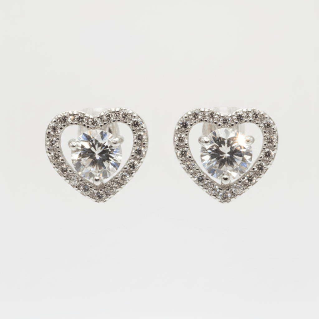 Aretes "Corazón Brillante" en plata 925 con baño de rodio