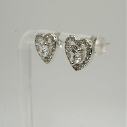 Aretes "Corazón Brillante" en plata 925 con baño de rodio