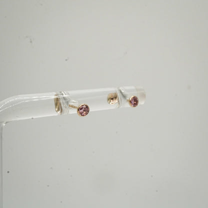Aretes de Bebé en Oro 10K con Rosca – Tope Bolita