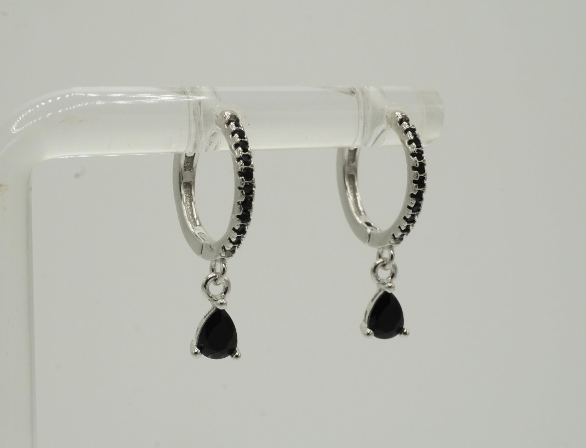 🖤 Aretes “Elegancia Nocturna” – Plata 925 con Circonitas Negras