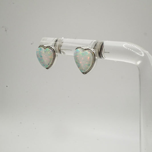 Aretes en plata 925 con ópalo de corazón