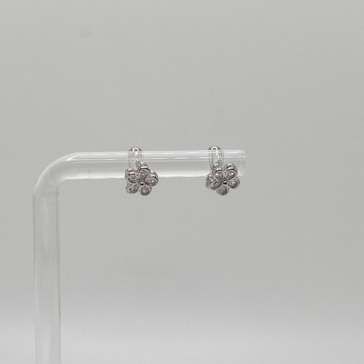 Aretes Plata 925 en forma de flor, con tope de bolita