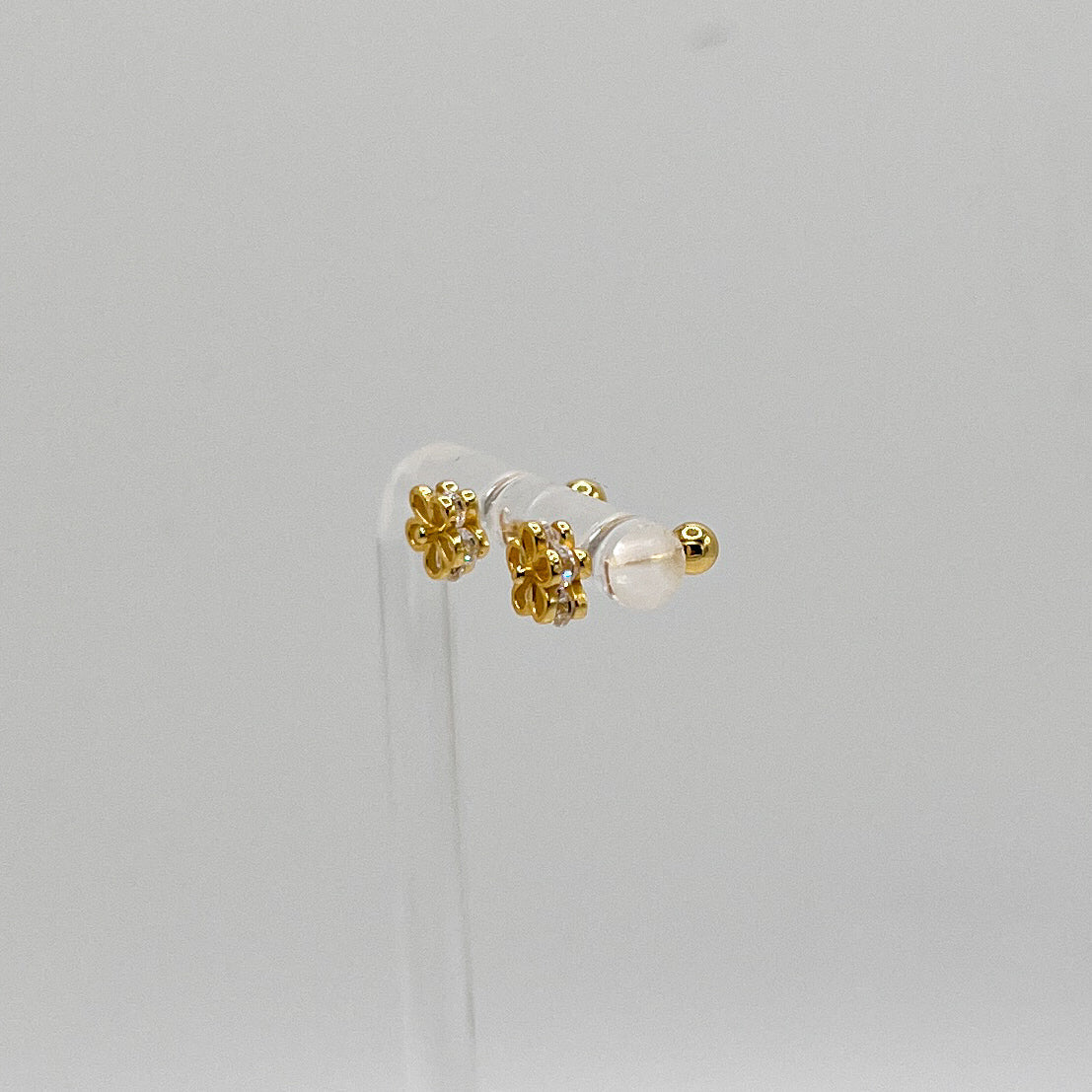 Aretes Plata 925 en forma de flor, con tope de bolita