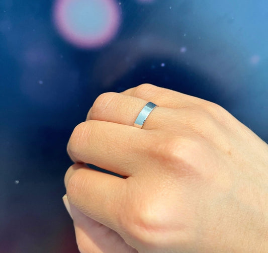 Argolla Clásica en Plata 925 – Diseño Minimalista y Elegante 4 mm - Aurora Boré