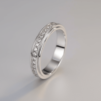 Argolla infinita de plata de ley 925 con zirconias en todo su alrededor