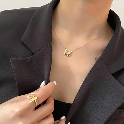 ✨ Collar “Alas de Libertad” – Plata 925 con Baño de Oro 18K y Zirconias