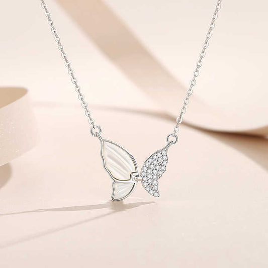 Collar "Alas de Mariposa" en Plata 925 con Nácar y Zirconias