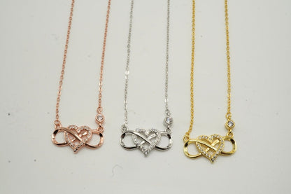 Collar Corazón Infinito en Plata 925 con Zirconias – Disponible en Rodio, Oro y Oro Rosa - Aurora Boré