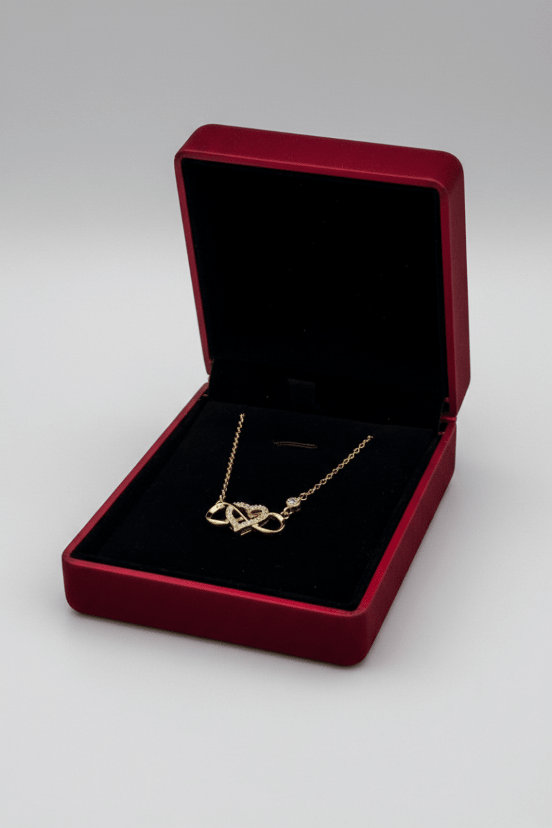 Collar Corazón Infinito en Plata 925 con Zirconias – Disponible en Rodio, Oro y Oro Rosa