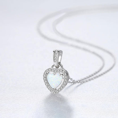 Collar de corazón de Opalo en forma de corazón en plata 925