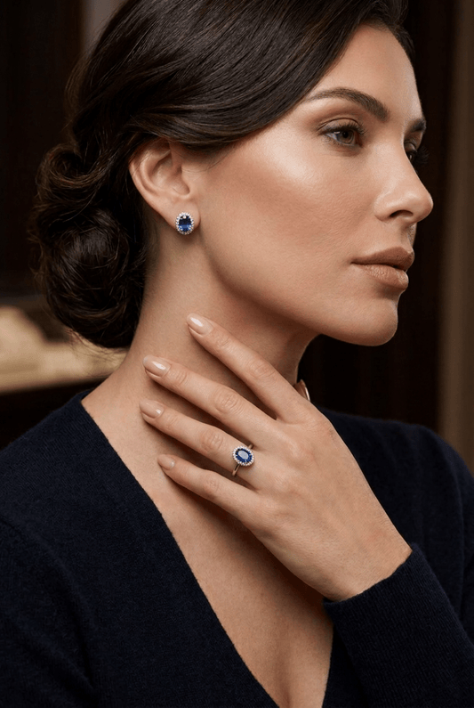 Conjunto de Joyería Halo en Plata 925 con Zirconia Azul y Detalles Brillantes