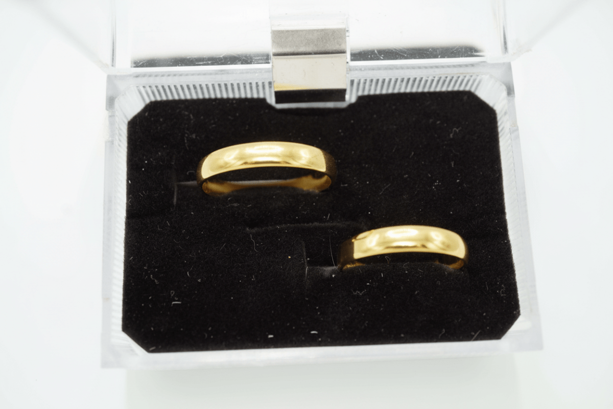 Dúo de Alianzas, Argollas de Boda en Plata de Ley 925 con Baño de Oro