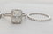 Dúo hecho con plata 925 y adornado con zirconia cúbica rectangular, este anillo es hermoso y versátil. Su belleza sutil marca la diferencia. - Aurora Boré
