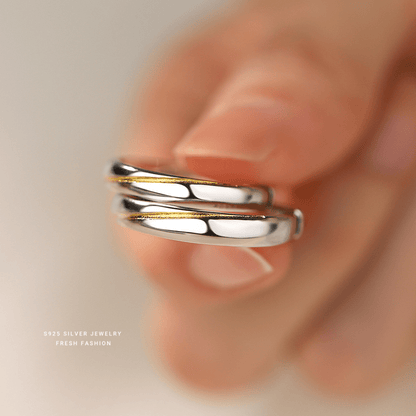 Dúo Línea Dorada – Anillos en Plata 925 con Detalle en Oro