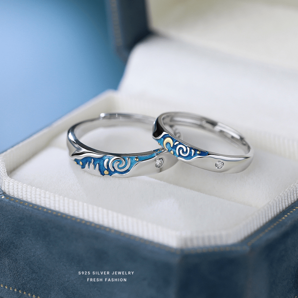Dúo Noche Estrellada – Anillos en Plata 925 con Esmalte Azul y Detalles Dorados