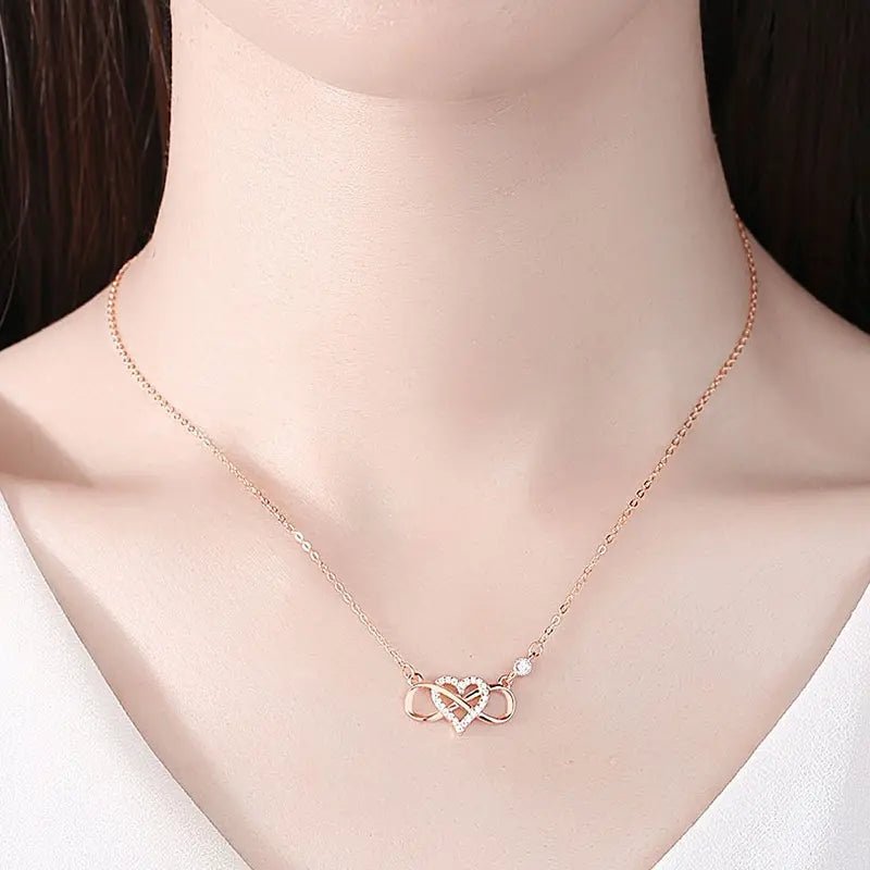 El regalo perfecto, una precioso collar de corazón e infinito de plata 925 con zirconias, ¡una joya para recordar para siempre! - Aurora Boré