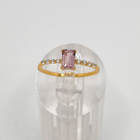 ✨ Anillo "Aurora Mística Lila" – Plata 925 con Baño de Oro y Piedra Lila Corte Esmeralda - Aurora Boré