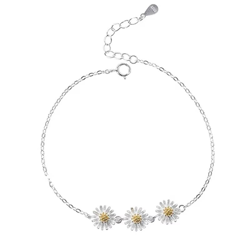 Pulsera con flores de margaritas realizadas en Plata 925