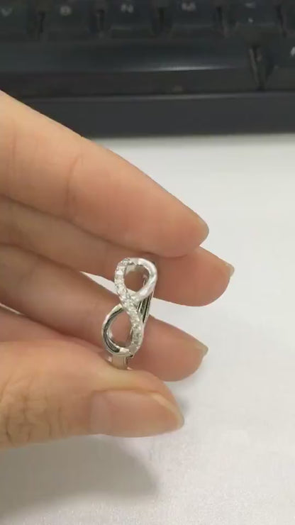 Anillo en forma de Infinito, Material Plata 925 y Zirconias